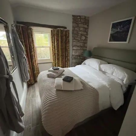 Prior Hall Farm - 3 Bedroom Luxury In Center Of