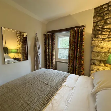 Prior Hall Farm - 3 Bedroom Luxury In Center Of Nyaraló *