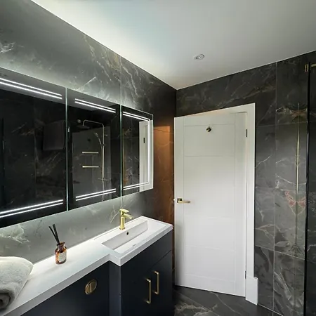 度假居 Prior Hall Farm - 3 Bedroom Luxury In Center Of 马勒姆